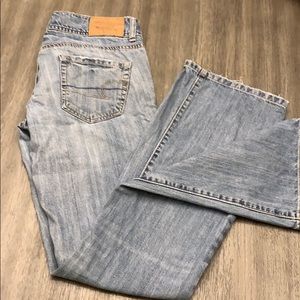 AE low rise jeans, size 4. Wide boot cut.